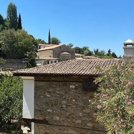 Cirkince Sirince בית אירוח *